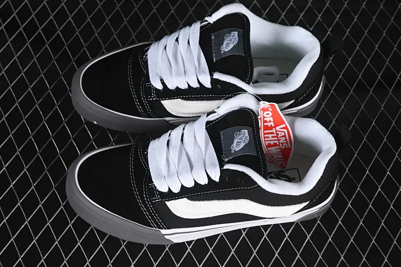 All categories Vans Vans series Vans Low Vans low-top Vans Knu Skool Vans low-top retro casual fat bread shoes VN0009QCCJJ